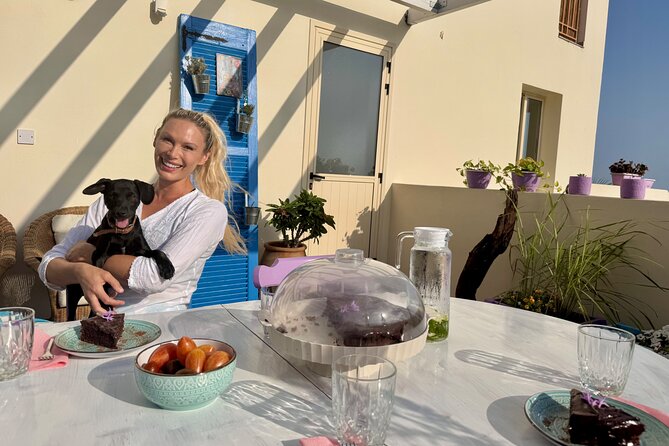 Coffee Cake and Cuddles with Rescue Puppies in a Sea View Villa - Getting there and planning your afternoon