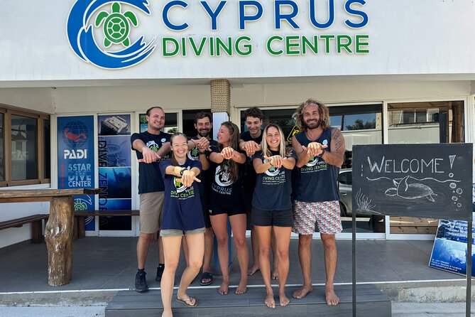 Diving for licensed divers - Why a four-person group matters underwater