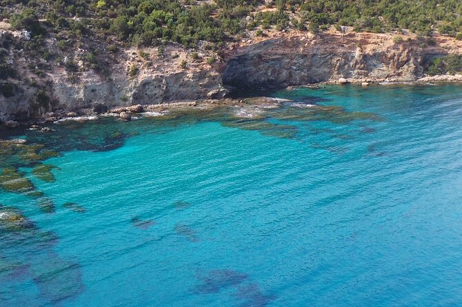 Eden New Gen Speedboat with driver to Blue Lagoon, Sea Caves - Who Will Enjoy This Boat Most