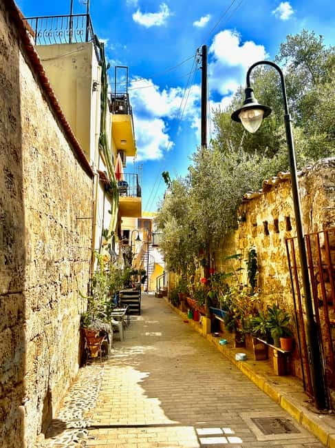 Famagusta and Salamis or Ghosttown with a private guide - Why Famagusta makes a strong first stop