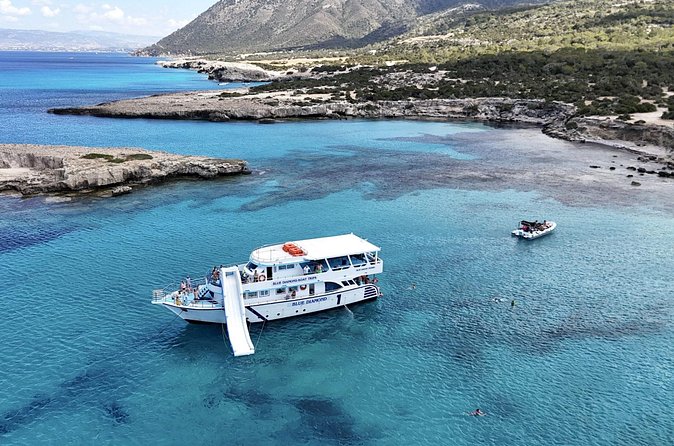 From Latchi: 3 hrs Blue Lagoon Akamas Cruise & large slide - Choosing the right place on the Blue Diamond