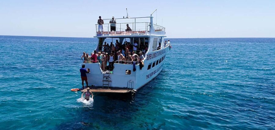 FROM PAPHOS: 1.5 HRS Glass Bottom Boat Cruise with swimming - What this Paphos cruise actually offers