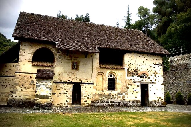 Full Day Tour in Troodos Mountains: Villages & Waterfalls - Wine tasting at Ktima Gerolemo