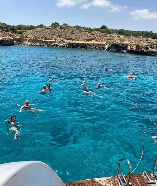 Golden Coast: 2.5-Hour Mermaid Adventure Cruise for Families - Snacks, drinks, and what to pack