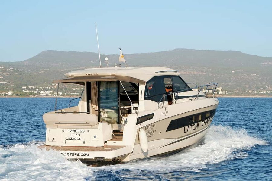 Jeanneau NC33 - Luxury Yacht Charter to Blue Lagoon - Key points to know before booking