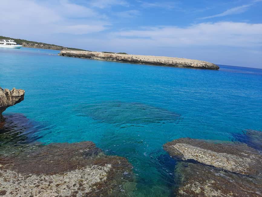Jeep safari in French, English to Akamas, Gorge, Donkey Farm - Lara Beach and Cyprus turtle nesting