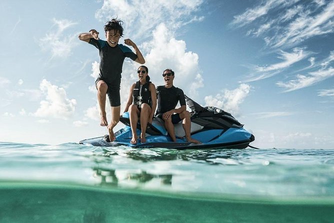 JETSKI 130HP GTI SEADOO (holds 2 people) - Safety comes before the throttle