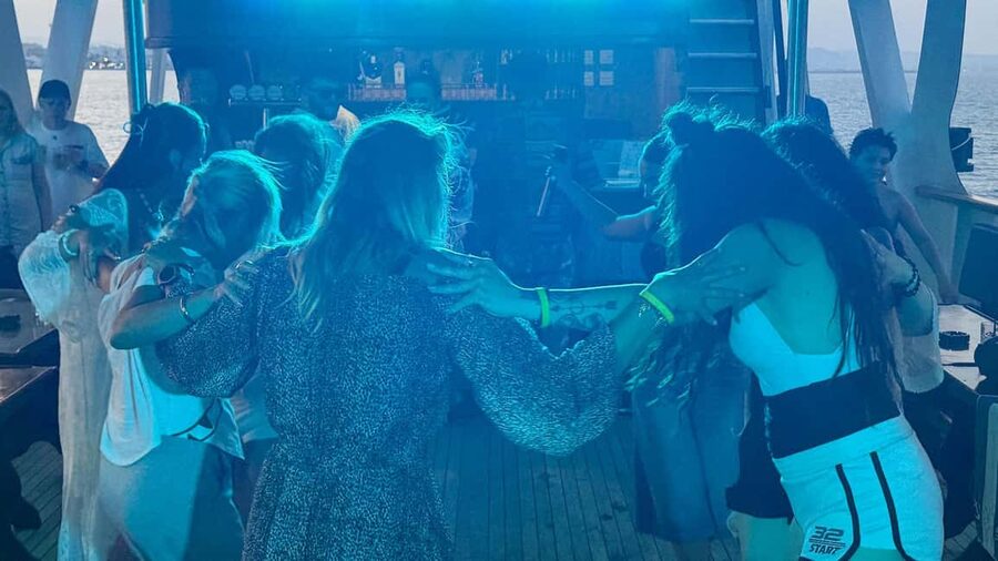 Larnaca: Disco Sunset cruise - What kind of cruise is this?