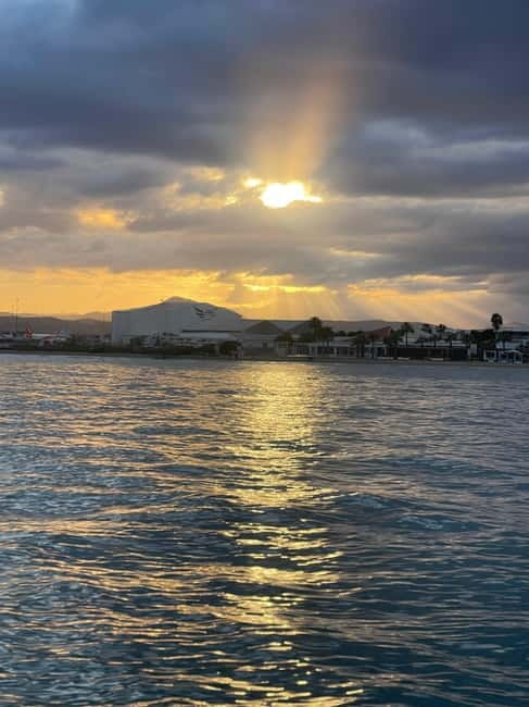 Larnaca: Disco Sunset cruise - Dancing, animation, and the party mood