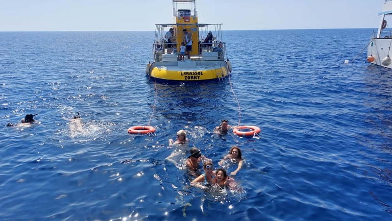 Larnaca: Yellow Submarine Mini Cruise with a Swim Stop - The 20-minute swim and snorkel stop