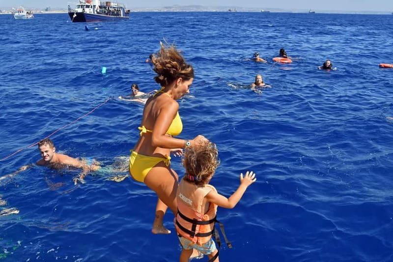 Larnaca: Yellow Submarine Mini Cruise with a Swim Stop - Is $23 good value for 80 minutes?