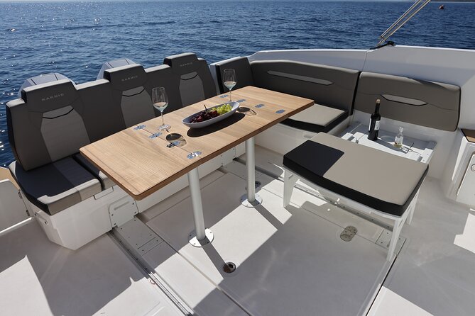 Luxury Charter on Blue Lagoon Flyer (Karnic CS10) to Blue Lagoon - My Take: Is Blue Lagoon Flyer Worth Booking?