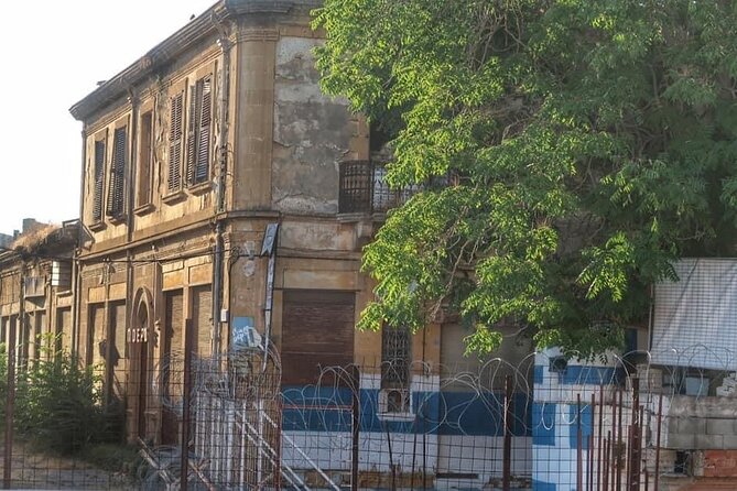 Nicosia: Last Divided City, Tour combining South & North - Starting inside the Buffer Zone