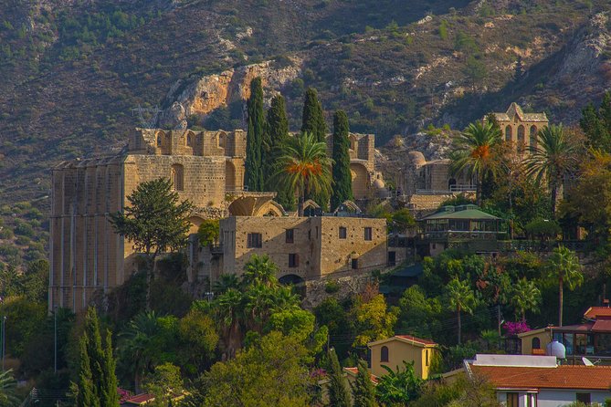 NORTHERN CYPRUS ALL-IN-ONE Private Day Trip from Nicosia - Kyrenia Harbour and Bellapais Monastery