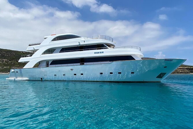 Ocean Blue Celebrity Blue Lagoon Cruise (Morning and Afternoon) - Key points to know before booking