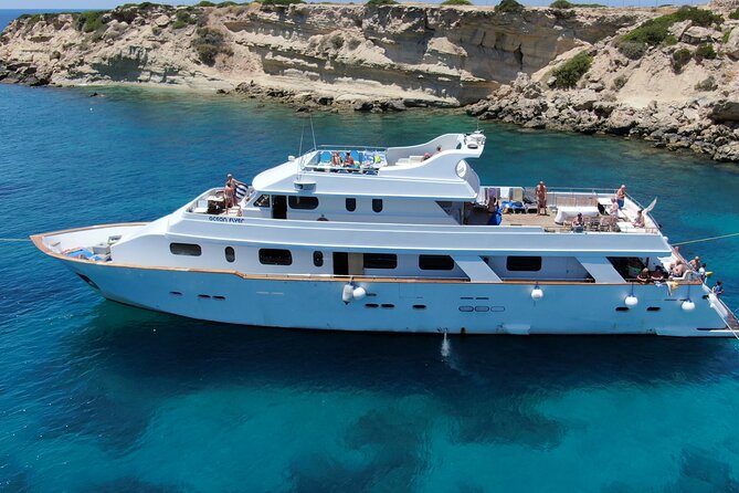 Ocean Flyer VIP Cruise from Paphos Adults Only - Transport details that can affect your day