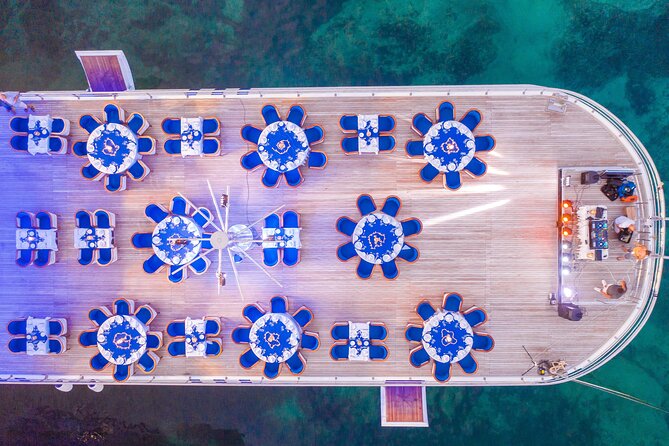Ocean Vision: Show & Dance Night with buffet, open bar & transfer - Buffet Dinner: Good Variety, Uneven Expectations
