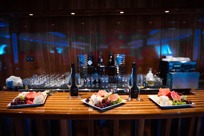 Ocean Vision: Show & Dance Night with buffet, open bar & transfer - Seating, Crowds, and Choosing Your Spot