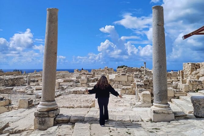 Pafos - Archaeology & Beauty tour from Limassol - Ninety minutes around Pafos Harbour