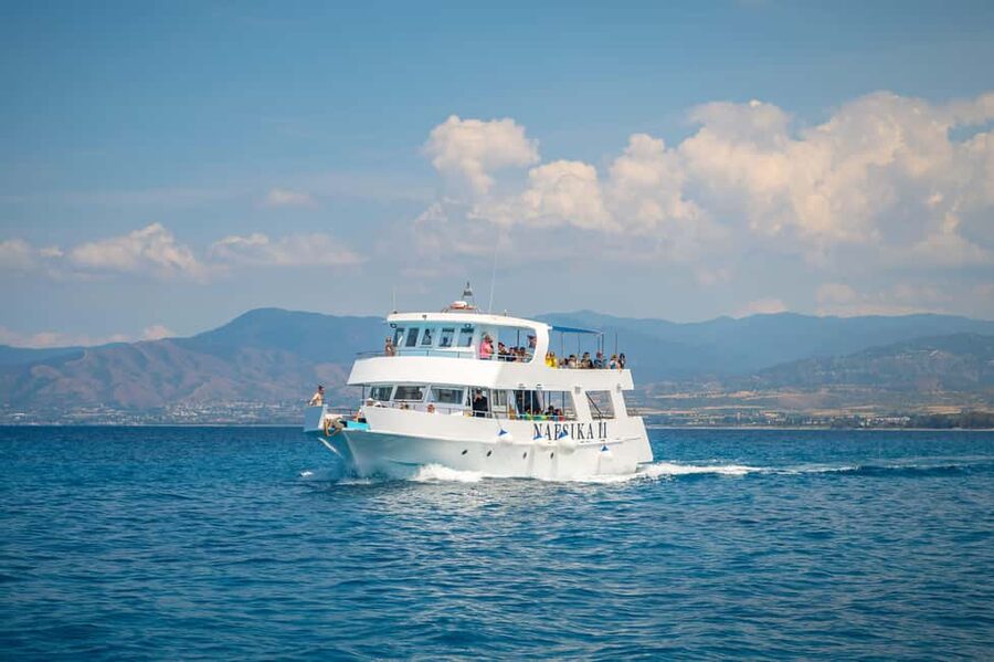 Paphos: Blue Lagoon Afternoon Cruise with Swim, BBQ & Wine - What you eat at the Cypriot BBQ