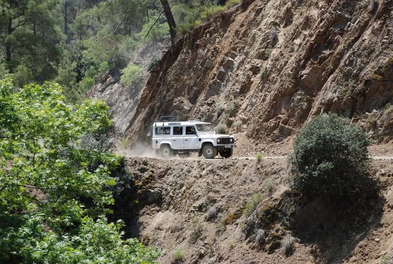 Paphos: Troodos-Kykkos Land Rover Treasure Jeep Safari - Tsjelefos Bridge and the old camel route