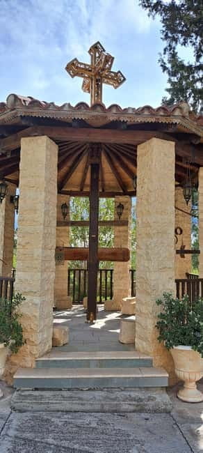 Paphos: Troodos Mountains Jeep Tour with Wine Tasting - The Ancient Olive Tree and Aphrodite’s Rock