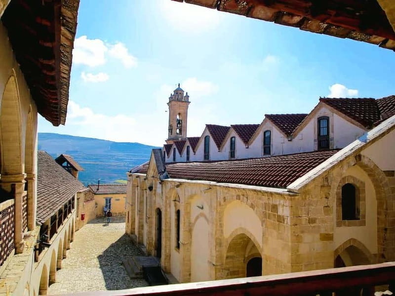 Paphos: Troodos, Omodos & Kykkos Monastery Full-Day Tour - Lunch and free time in the Troodos Mountains