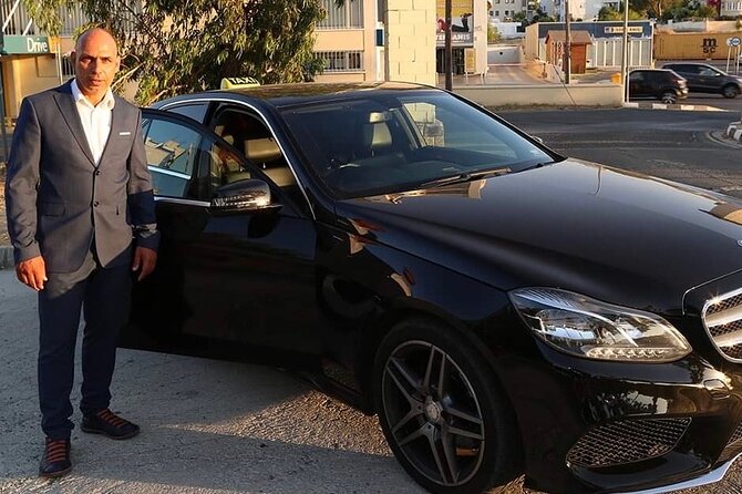 Private Transfer from Larnaca Airport to Nicosia - Maps, city guides, and a first word about Cyprus
