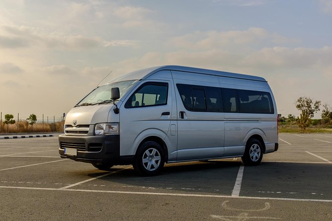 Private Transfer: Larnaca Airport to Larnaca District 1-14 pax - What the driver service adds