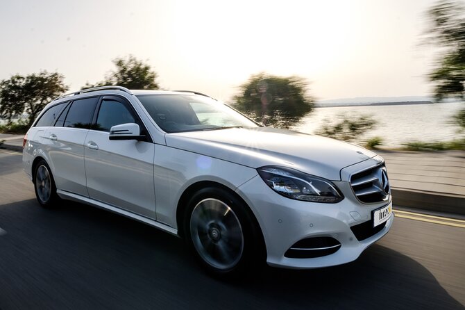 Private Transfer: Larnaca Airport to Larnaca District 1-14 pax - Why private transport can be worth the price