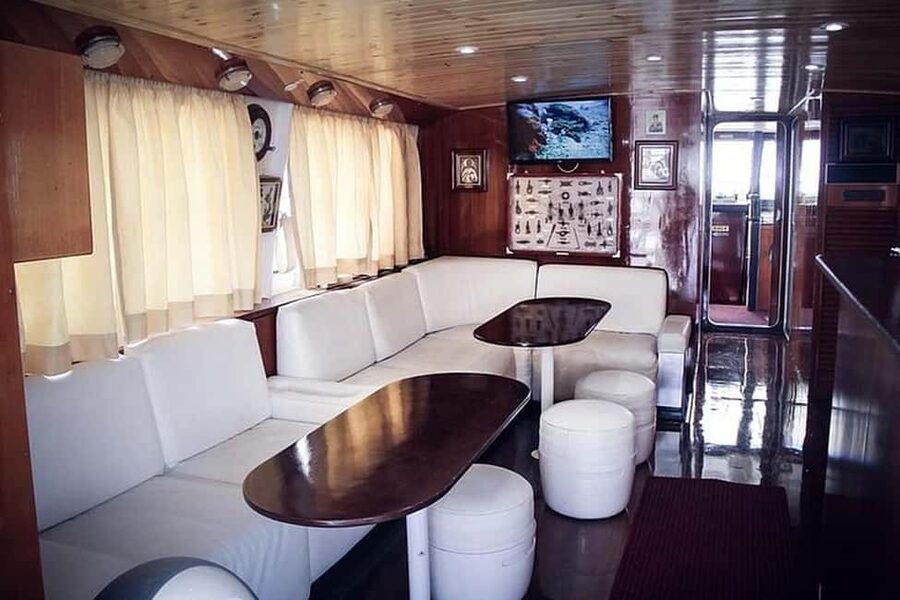 Protaras: Adults Presidents Cruise with Slide, BBQ & 1 Drink - Practical details that affect your day