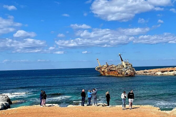 Quad or Buggy Tour from Coral Bay to Lara Bay - Caves, cliffs, and old coastal rock