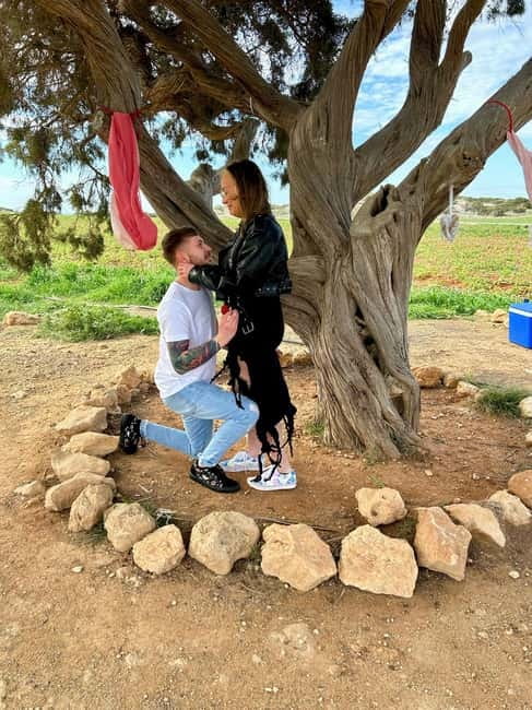 Romantic tour for lovers, couples or friends - Personal photos make the $210 price easier to judge