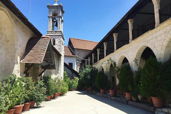 Troodos Mountains, Kykkos and Omodos Bus Tour from Paphos - Throni Shrine offers a powerful viewpoint