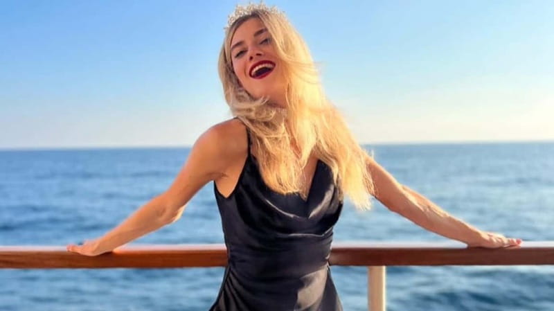 Wave Dancer Deluxe Night Cruise with Fireworks - Adults Only - Is $107.68 good value?