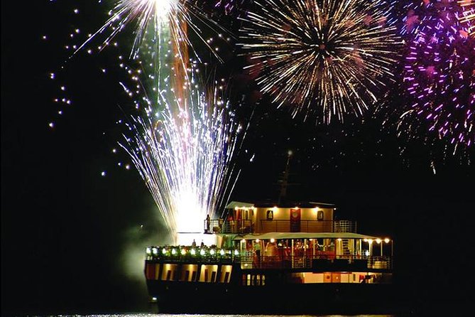 Wave Dancer Fireworks Night Cruise - Watching Fireworks From Your Table