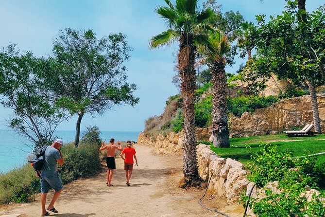 XploreMe! - Coral Bay Scavenger Hunt Outdoor Activity - Why this is more than a find-the-object game