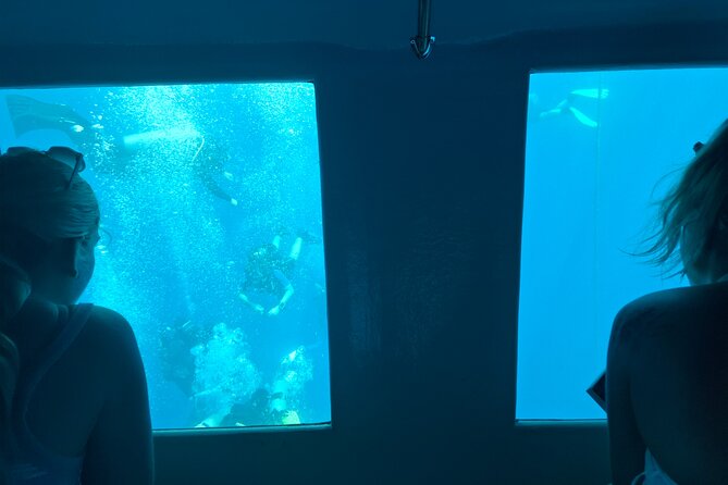 Yellow Submarine Swimming Cruise with Unlimited Drinks - Mackenzie Beach brings a second swim
